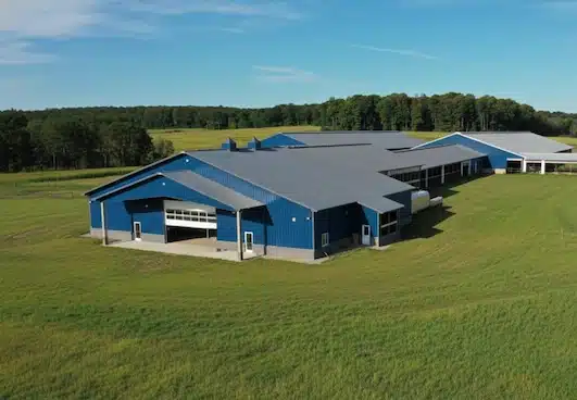 Custom agricultural buildings - farm building in Alberta